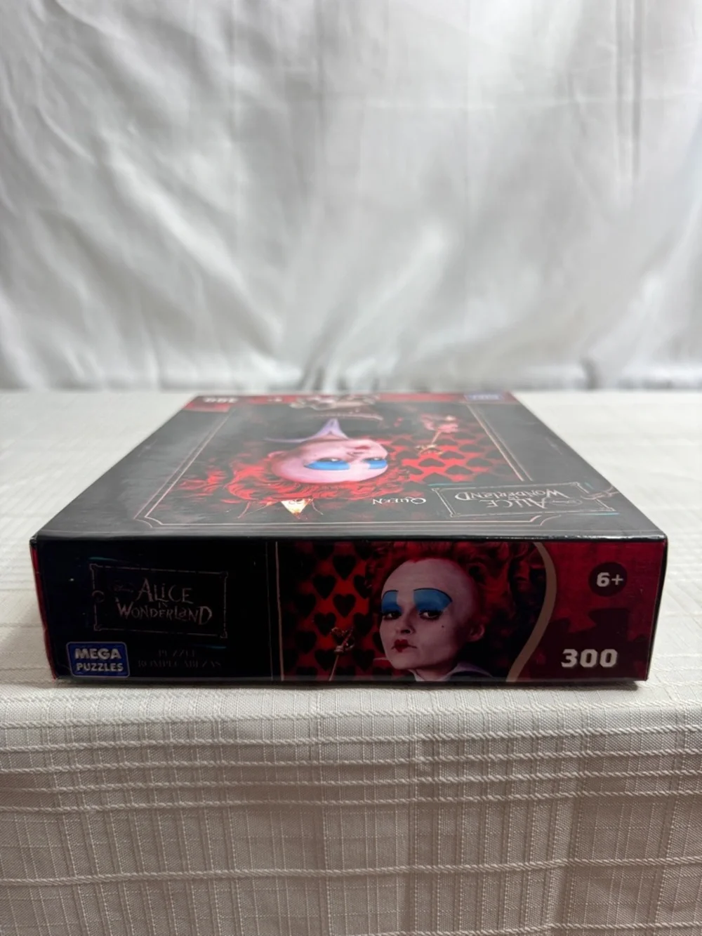 Mega Puzzles Disney Alice in Wonderland Red Queen 300 PC Puzzle 2010 NEW RARE - Picture 3 of 6